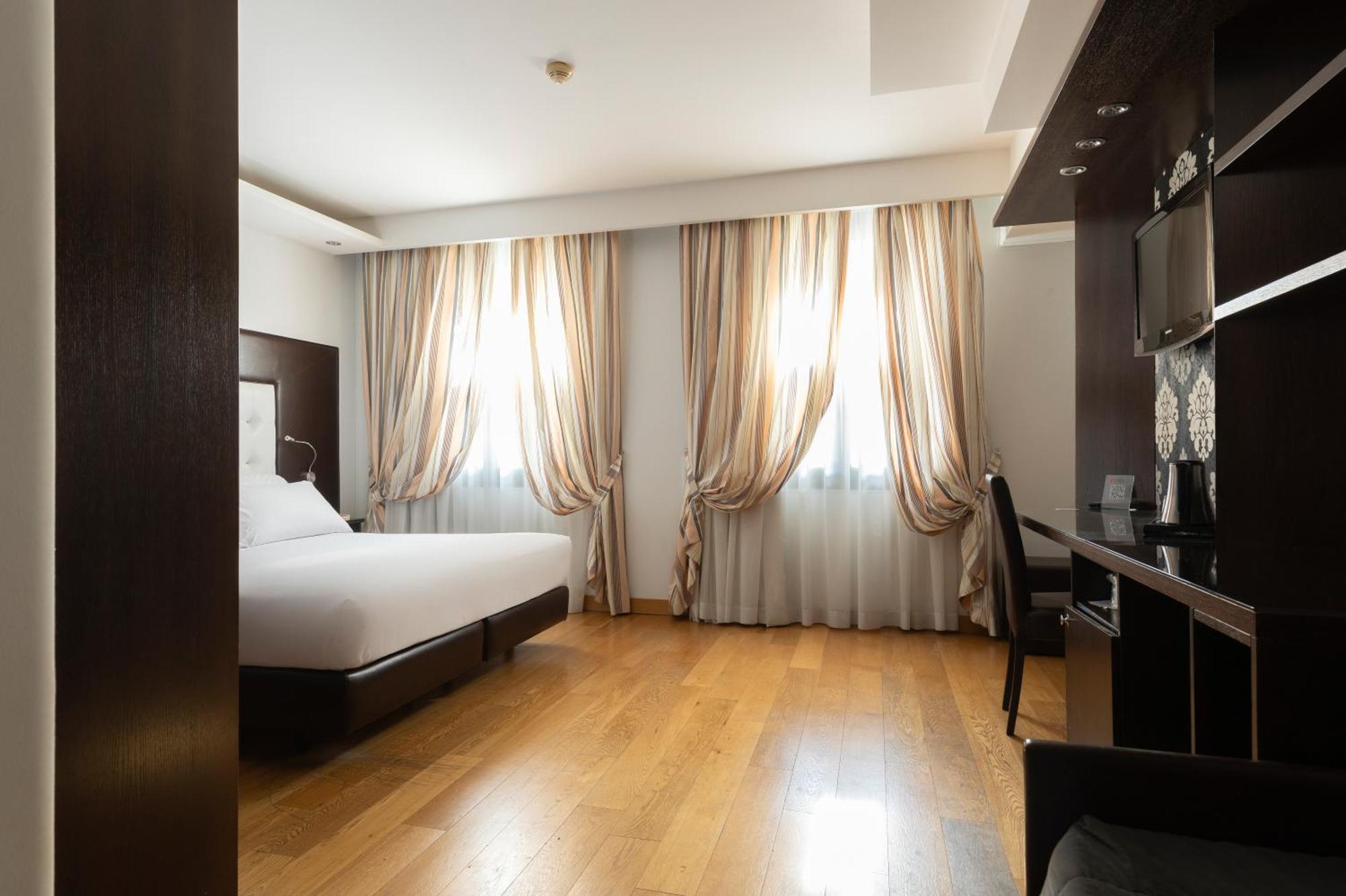 Hotel Royal Caserta Exteriér fotografie
